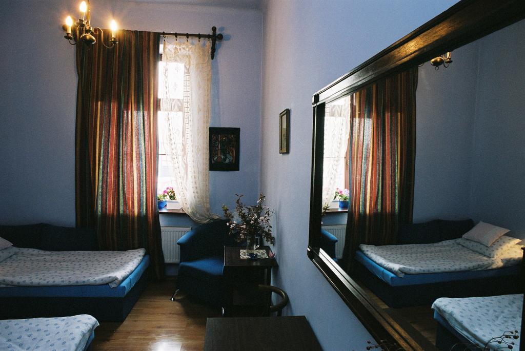 Piano Guest House Krakow Ngoại thất bức ảnh